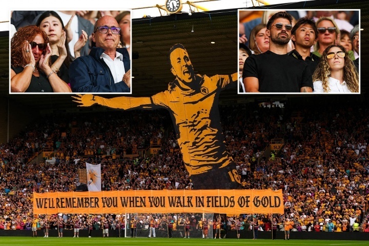 台上挂起了, 妻子卢特, 和父母也来