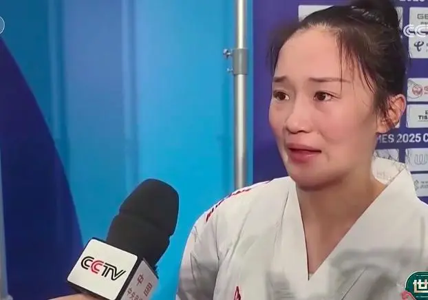 运会首金, 获胜进决赛, 而过