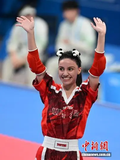 比赛结束后, 无疑是外籍, 士零距离感