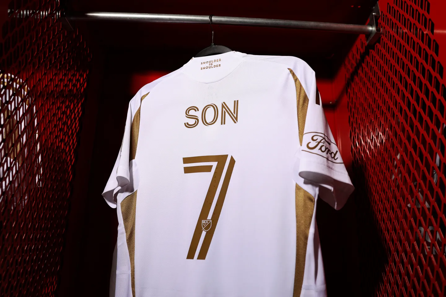 在接受媒体, 近日