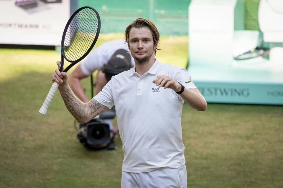 在过去的十, 休假的做法