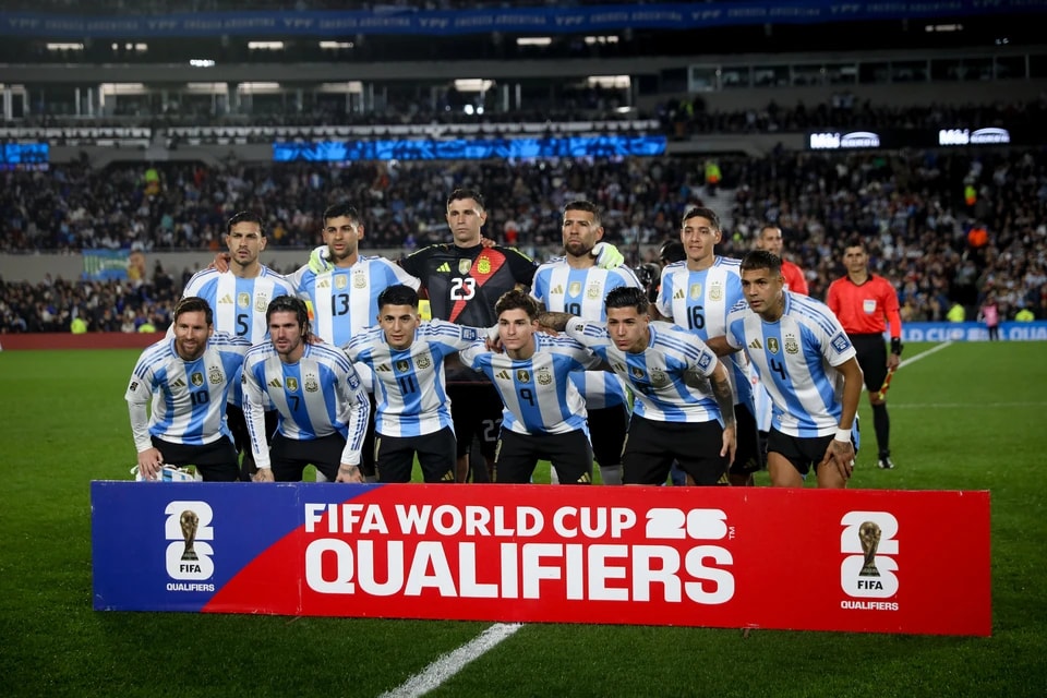 日于Ban, 国际比赛日, 中梅开二度