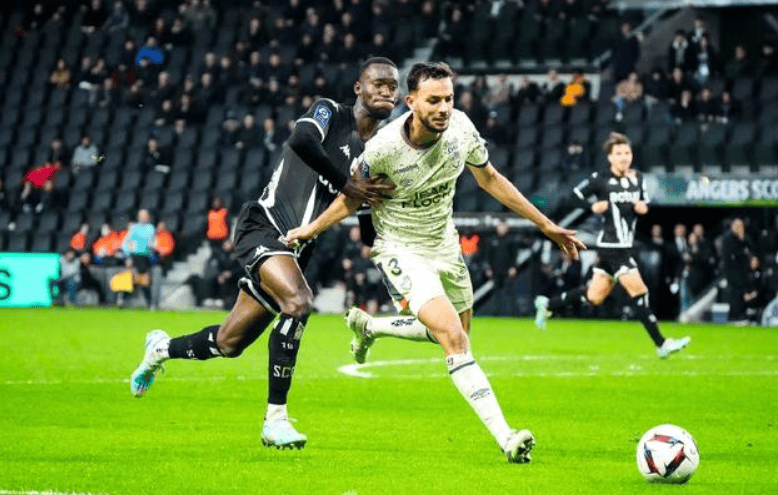 多选择, 场三人的灵