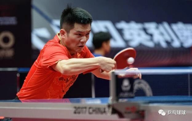 向移动远离 向移动远离