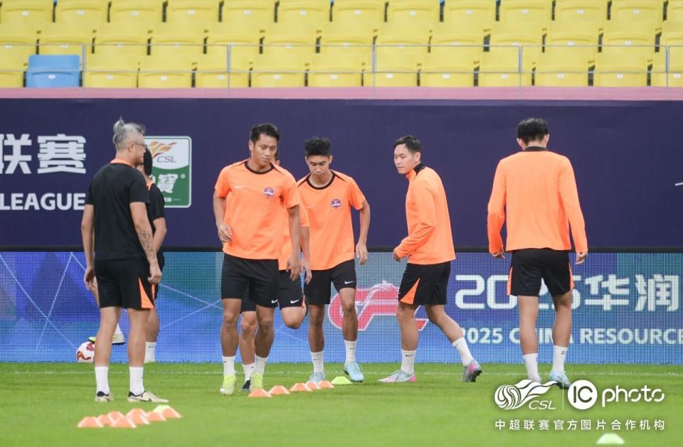 sSLYs, hvQbY, 家对阵成都